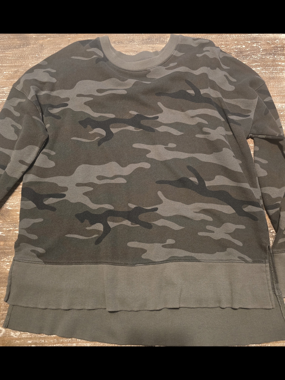 Time and Tru Camo Green Camp Crewneck Sweatshirt - L - Picture 3 of 4
